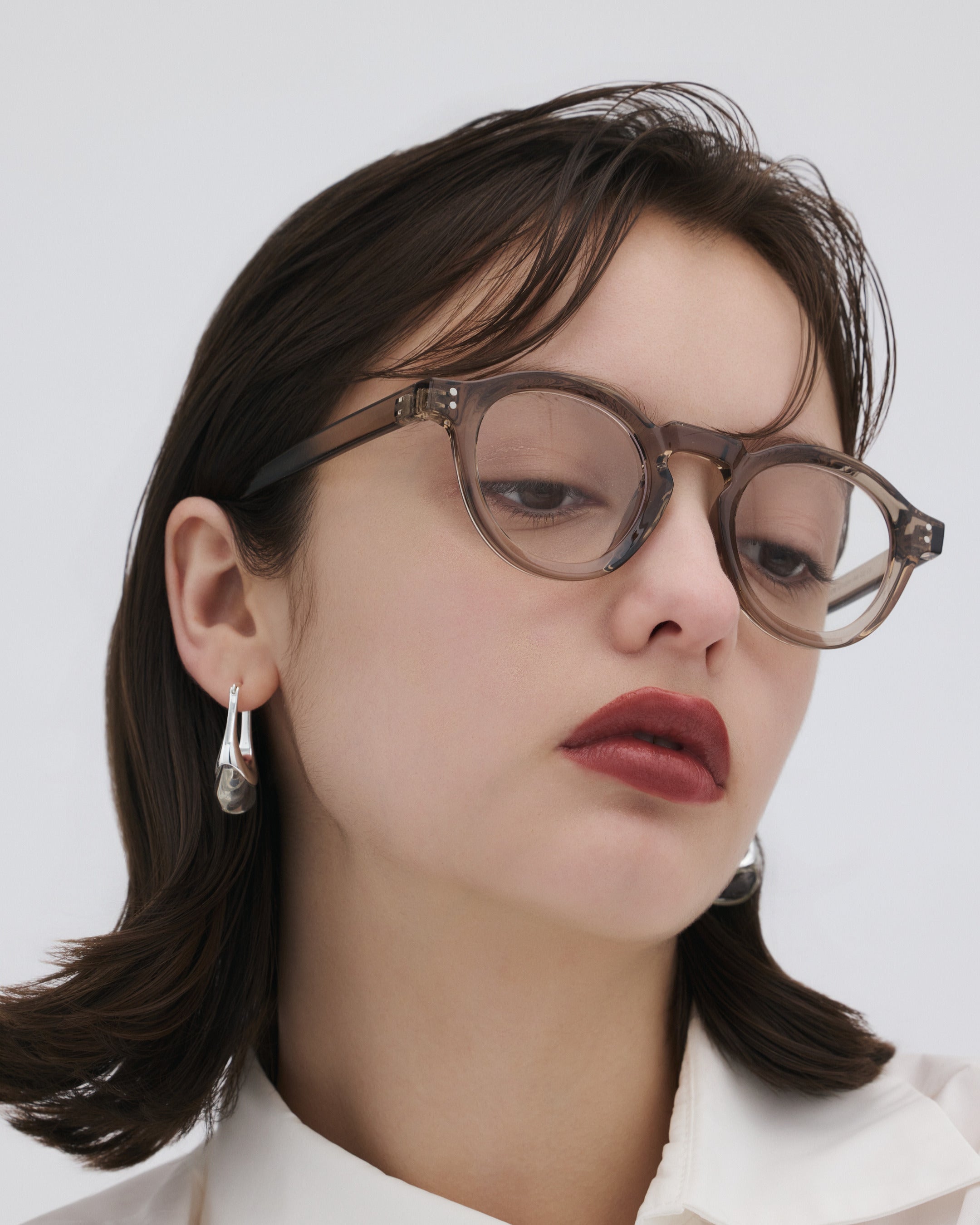 #color_taupe×clear