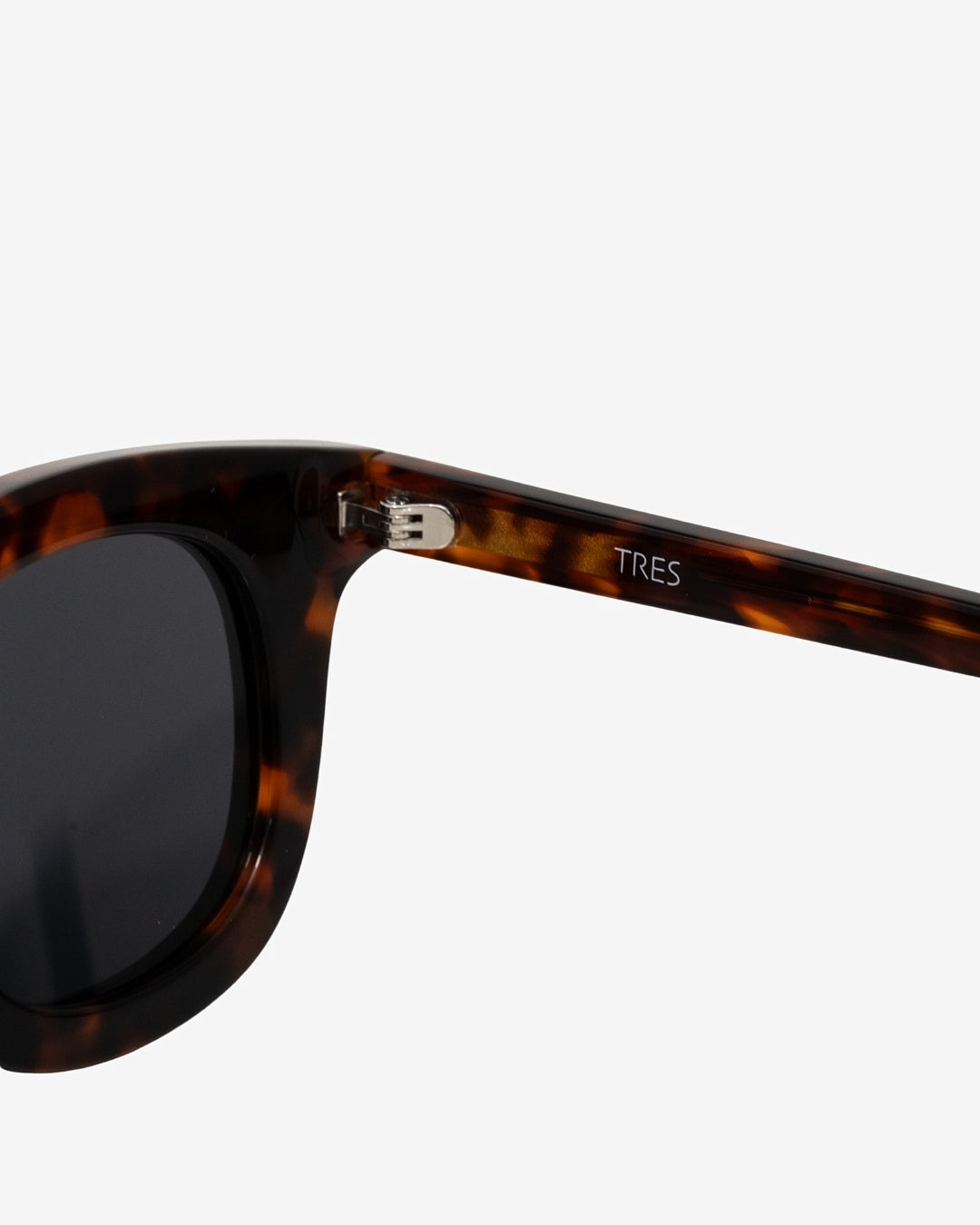 #color_tortoiseshell×smoke